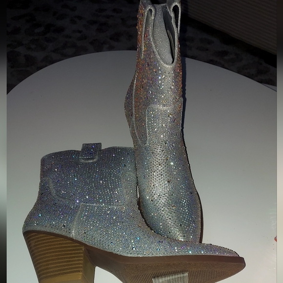 FOREVER Western Sparkle Cowboy Boot SZ 8.5 New - Picture 3 of 5